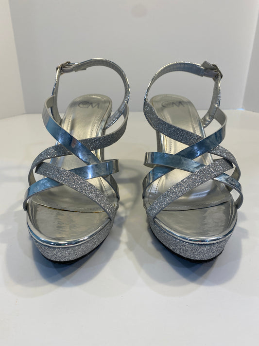 Silver Shoes Heels Block Clothes Mentor, Size 8.5