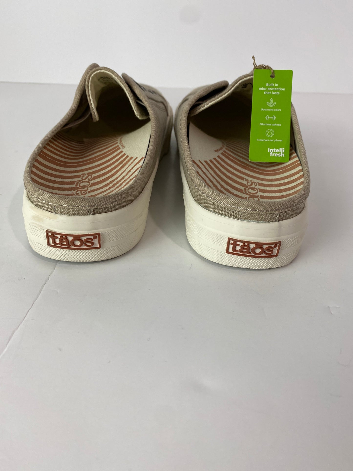 Tan Shoes Sneakers Taos, Size 7.5