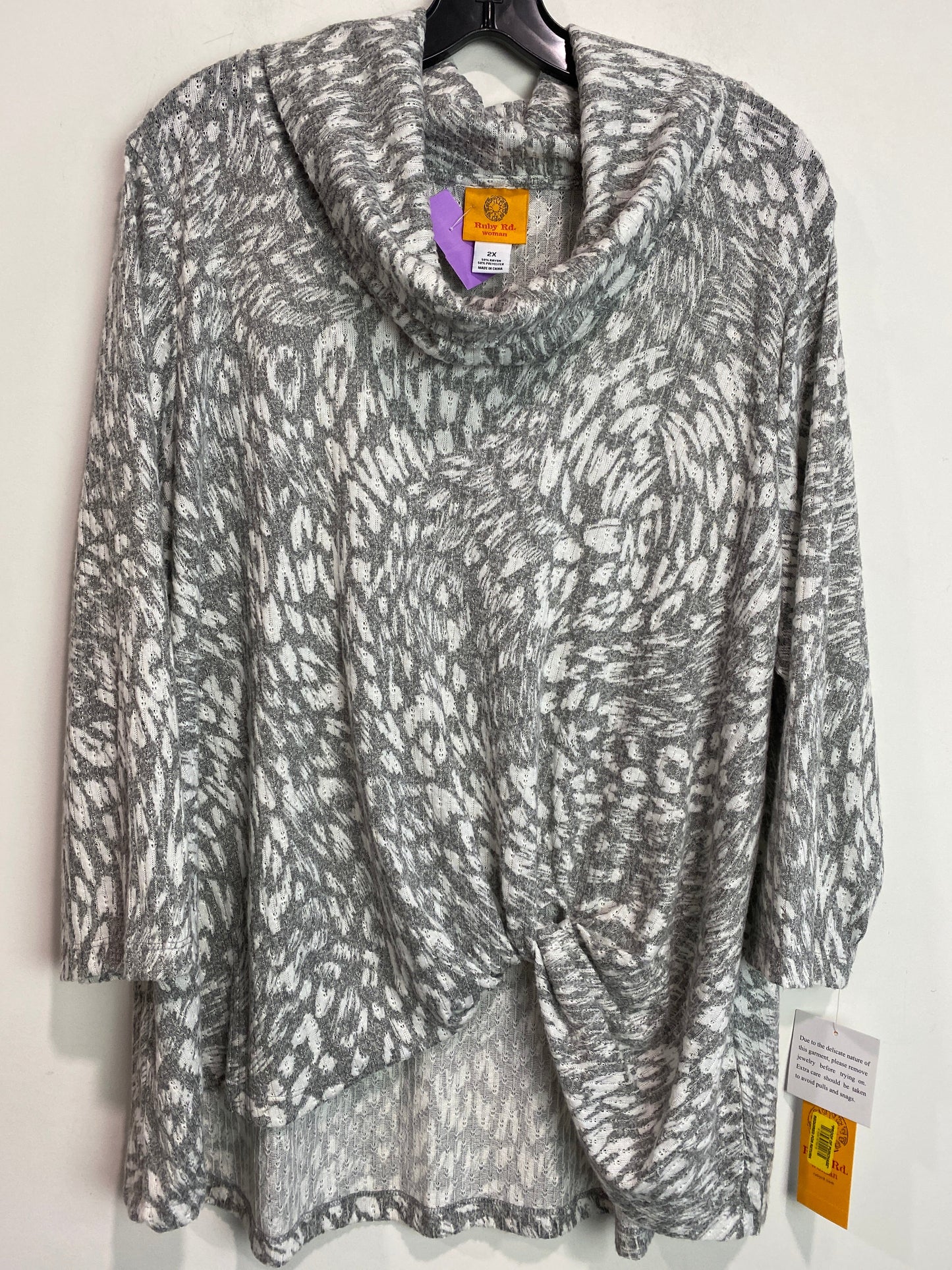Grey Top Long Sleeve Ruby Rd, Size 2x