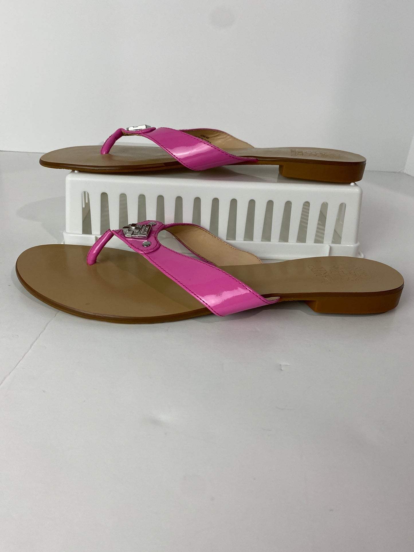 Pink Sandals Flats Vince Camuto, Size 10