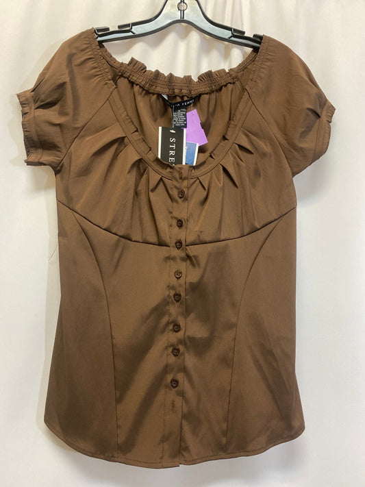 Brown Top Short Sleeve Clothes Mentor, Size M