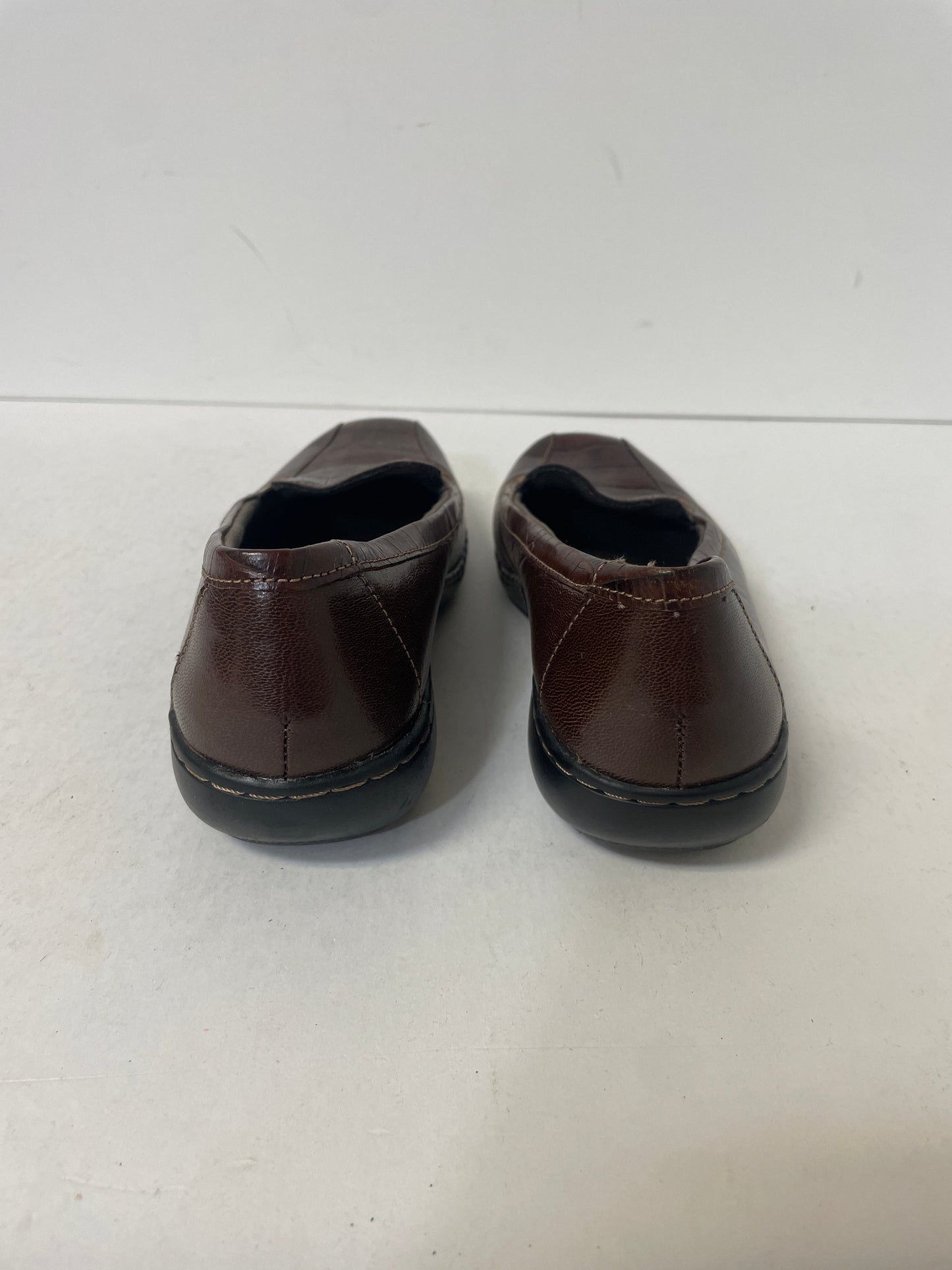 Brown Shoes Flats Clarks, Size 7