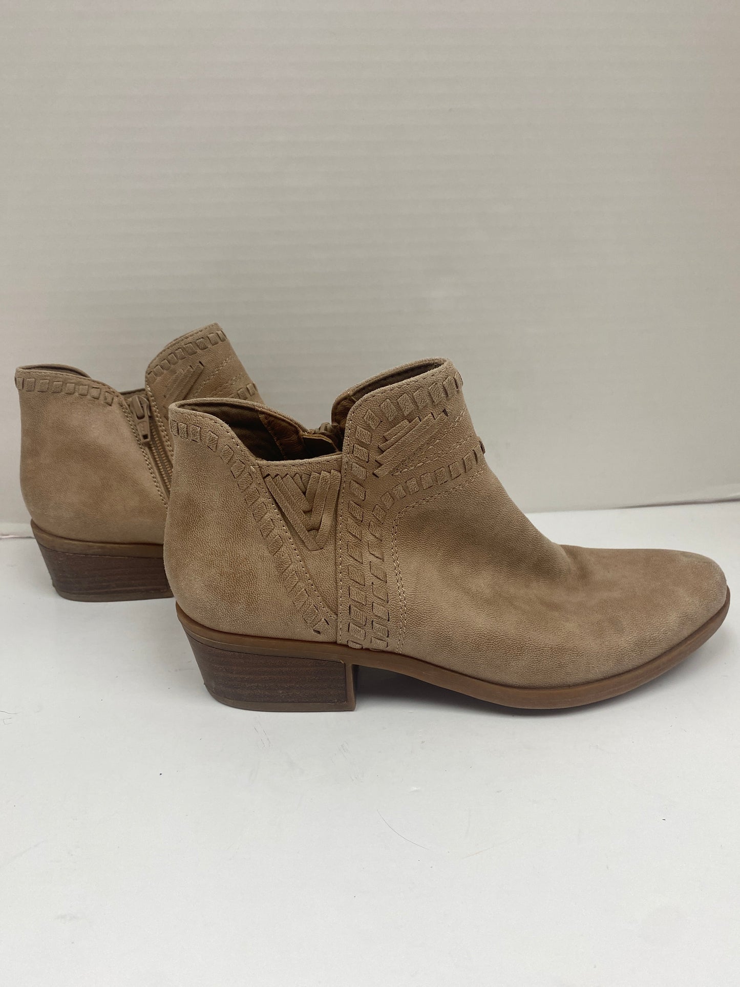 Tan Boots Ankle Heels Bare Traps, Size 8