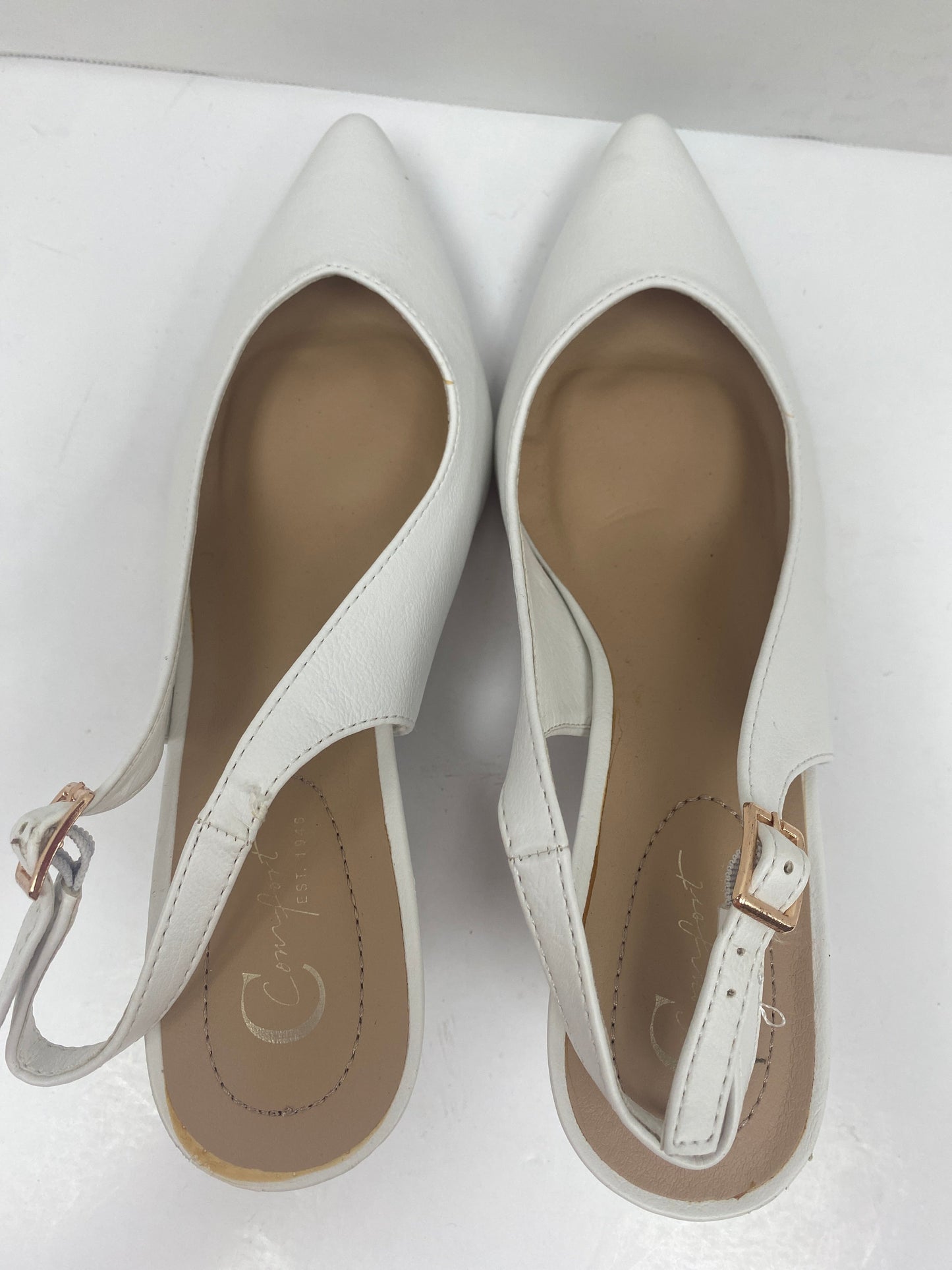 White Shoes Heels Kitten Cato, Size 8