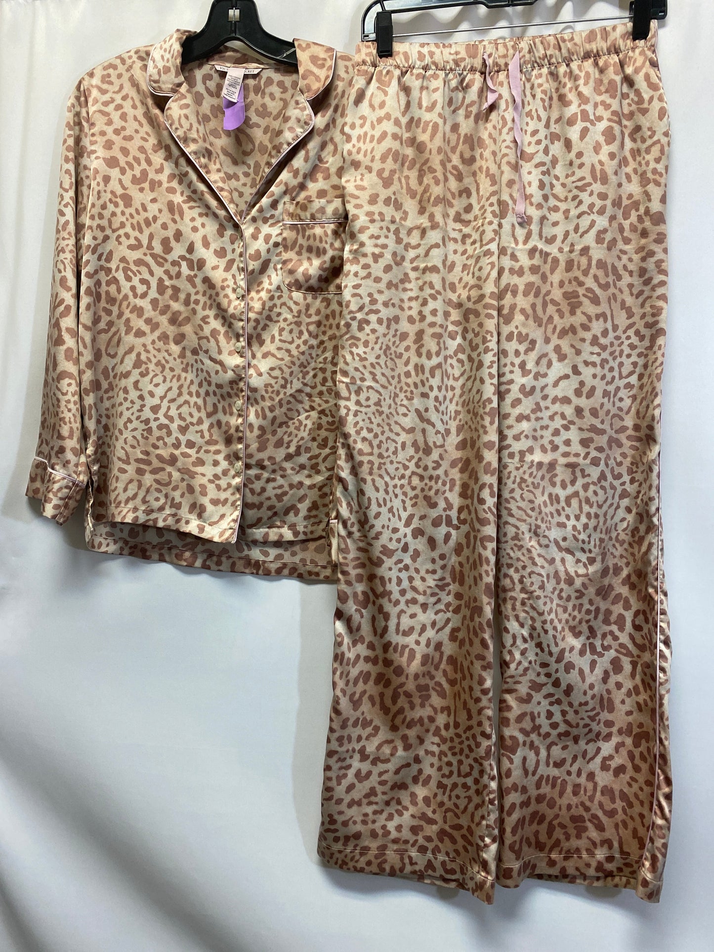 Animal Print Pajamas 2pc Victorias Secret, Size Xs