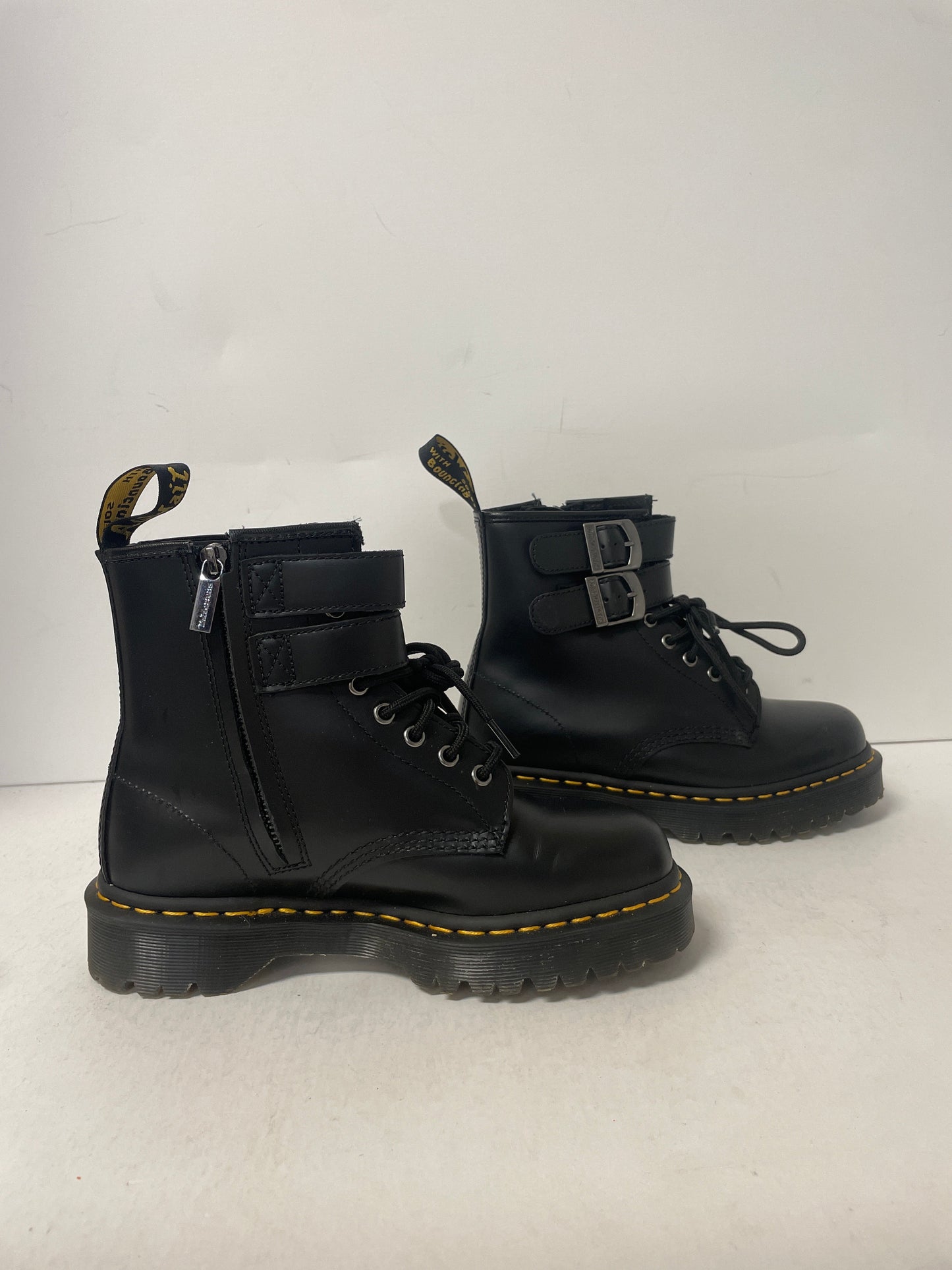 Boots Ankle Flats By Dr Martens In Black, Size: 8