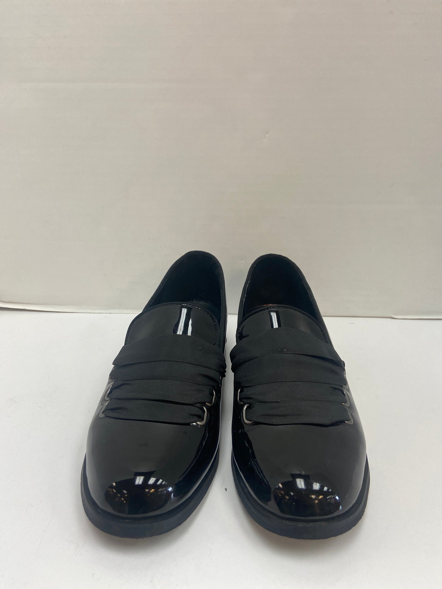 Shoes Flats By Clothes Mentor In Black, Size: 5.5