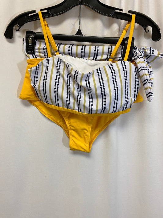 Swimsuit 2pc By Clothes Mentor In Yellow, Size: M