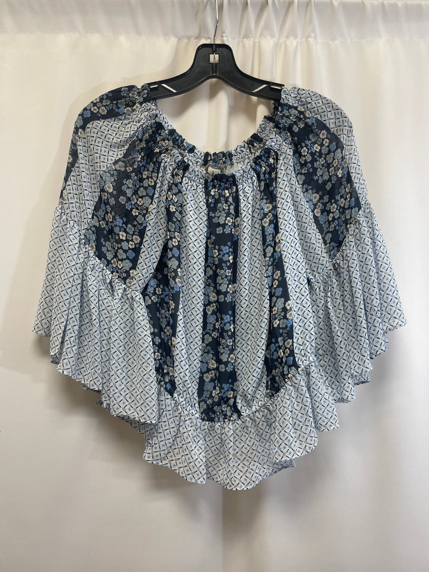 Top Long Sleeve By Cato In Blue, Size: S