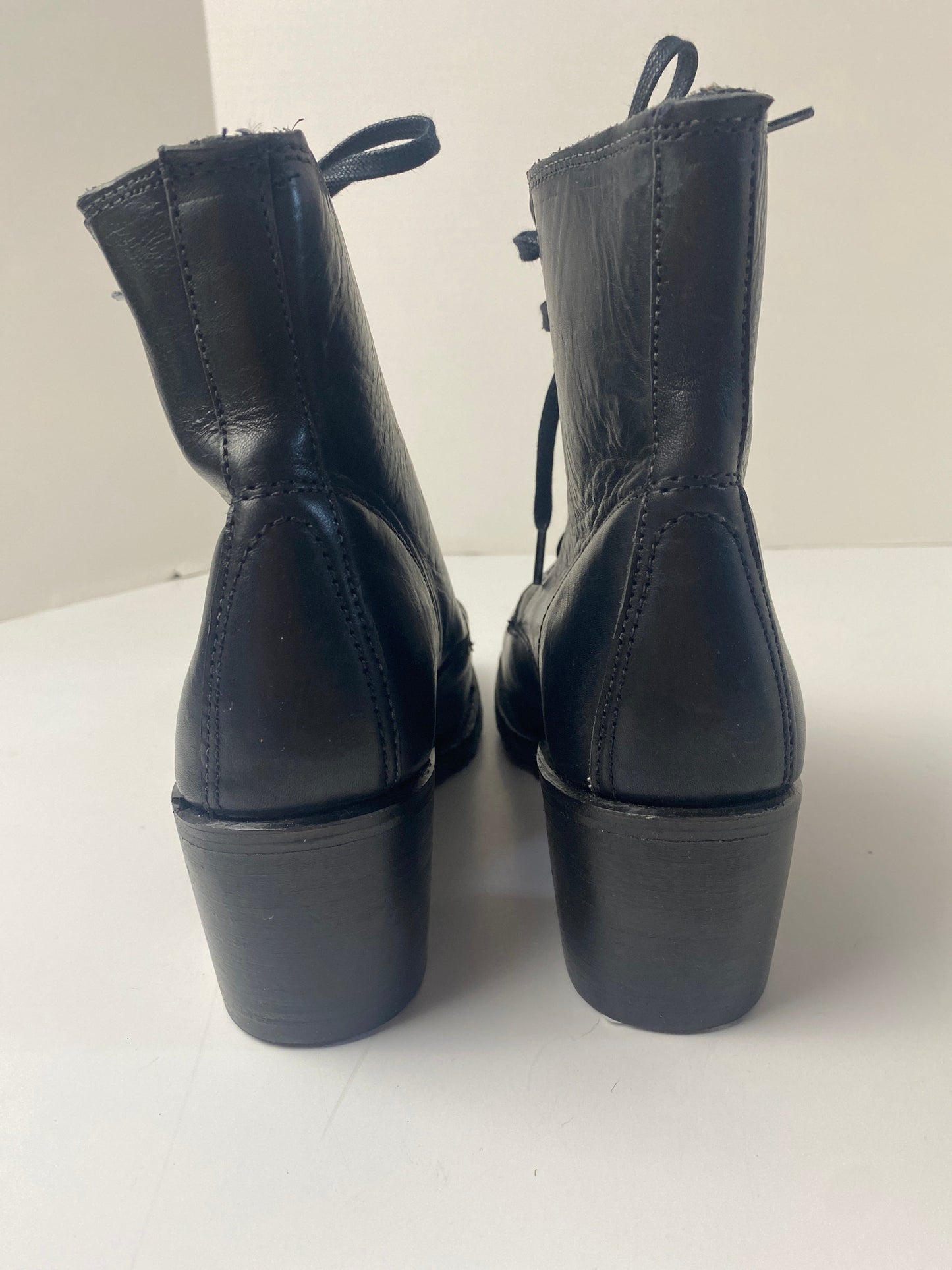 Boots Ankle Heels By Frye In Black, Size: 9.5