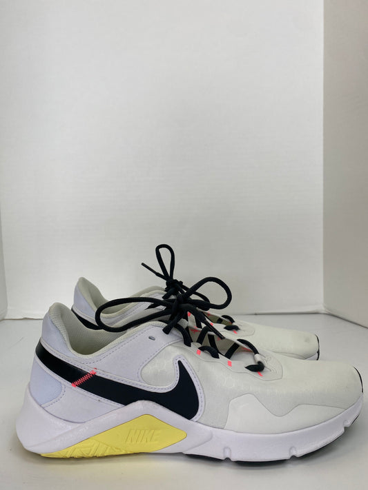 Shoes Athletic By Nike In White, Size: 11