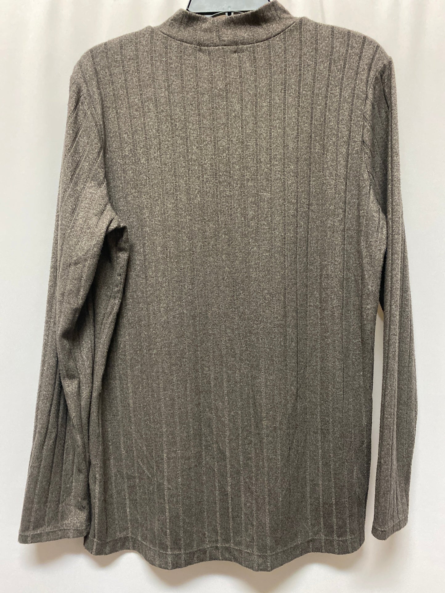 Top Long Sleeve By Matty M In Grey, Size: M