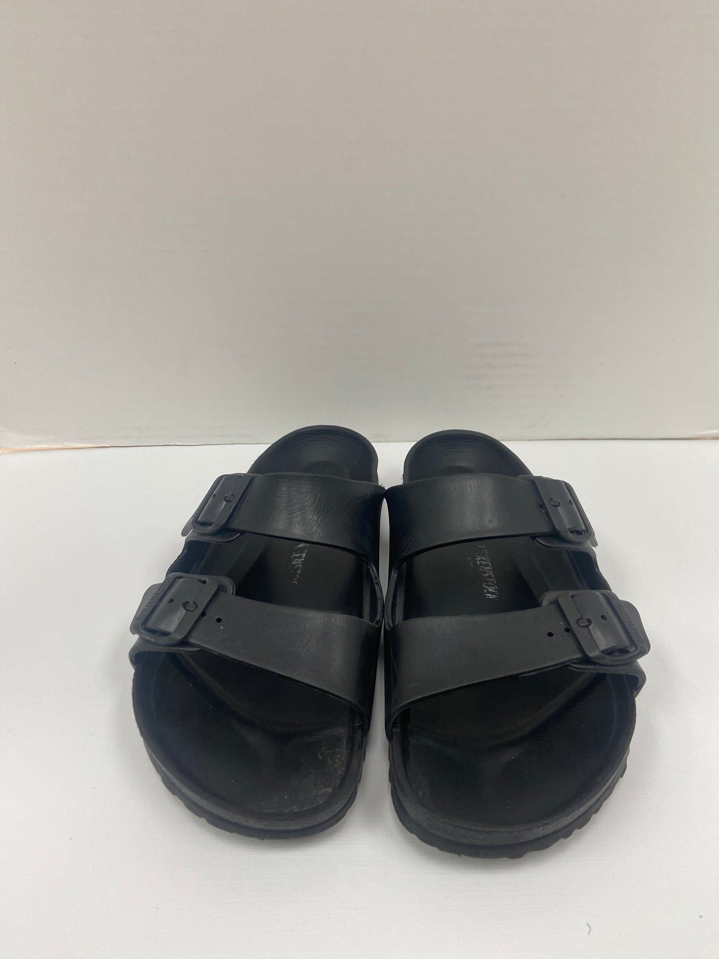 Sandals Flats By Birkenstock In Black, Size: 11.5