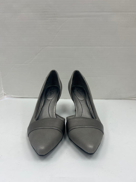 Shoes Heels Kitten By Life Stride In Grey, Size: 8.5