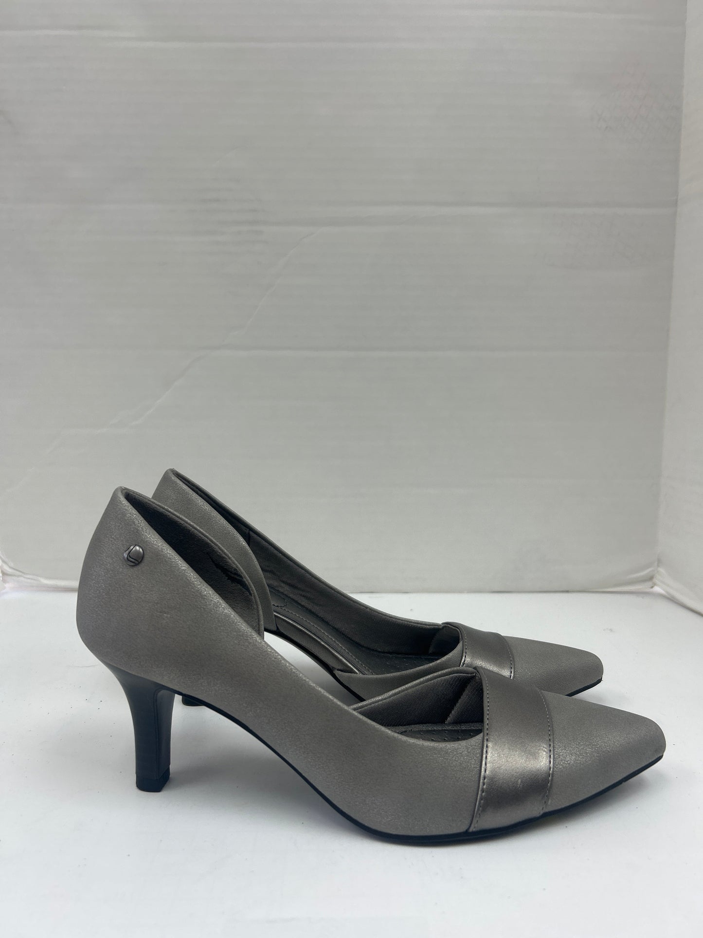 Shoes Heels Kitten By Life Stride In Grey, Size: 8.5