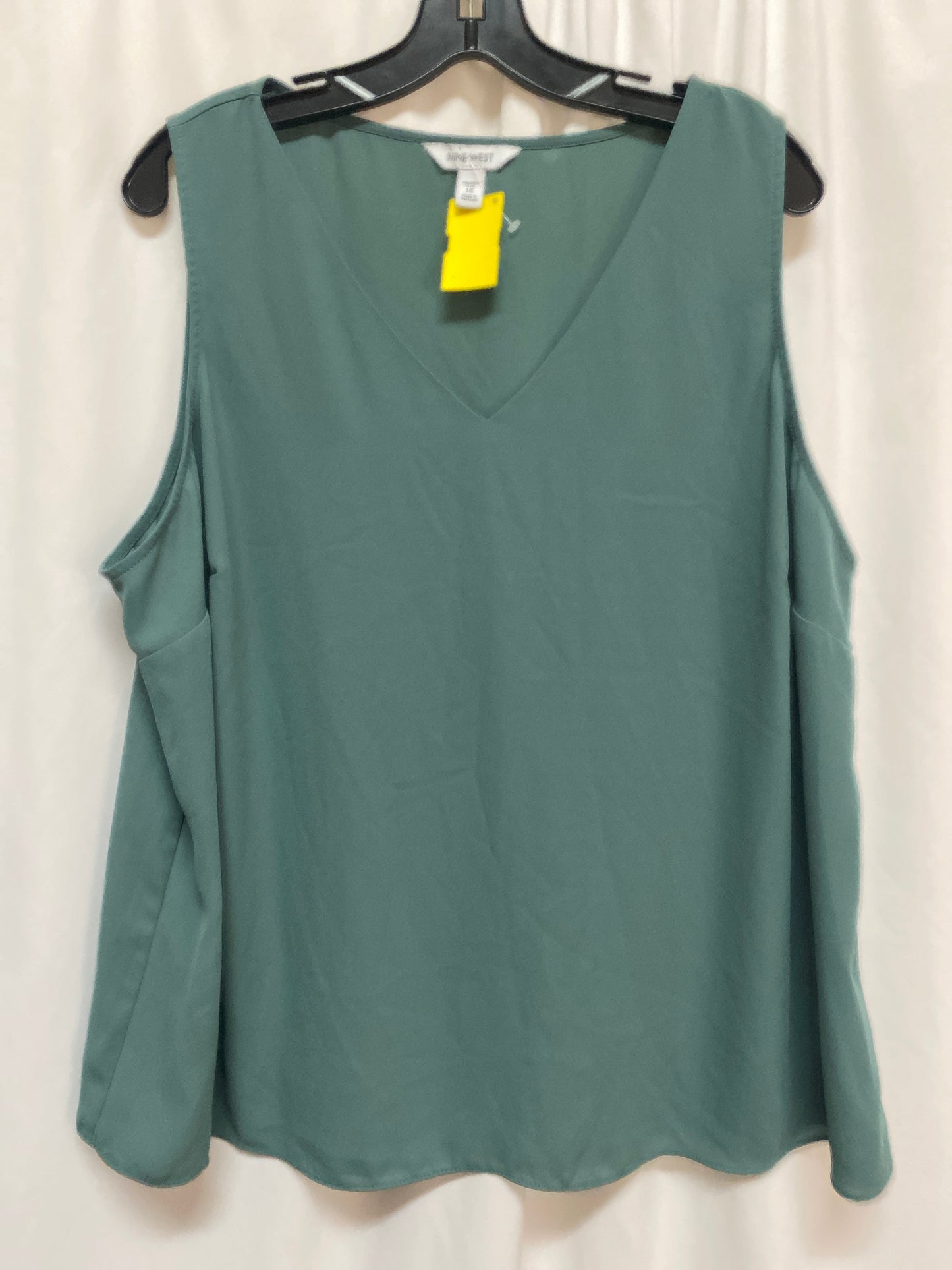 Top Sleeveless By Nine West In Green, Size: 1x