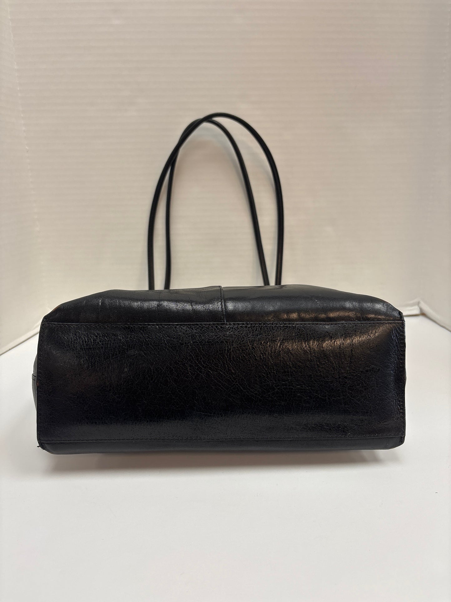 Handbag Leather By Hobo Intl, Size: Large