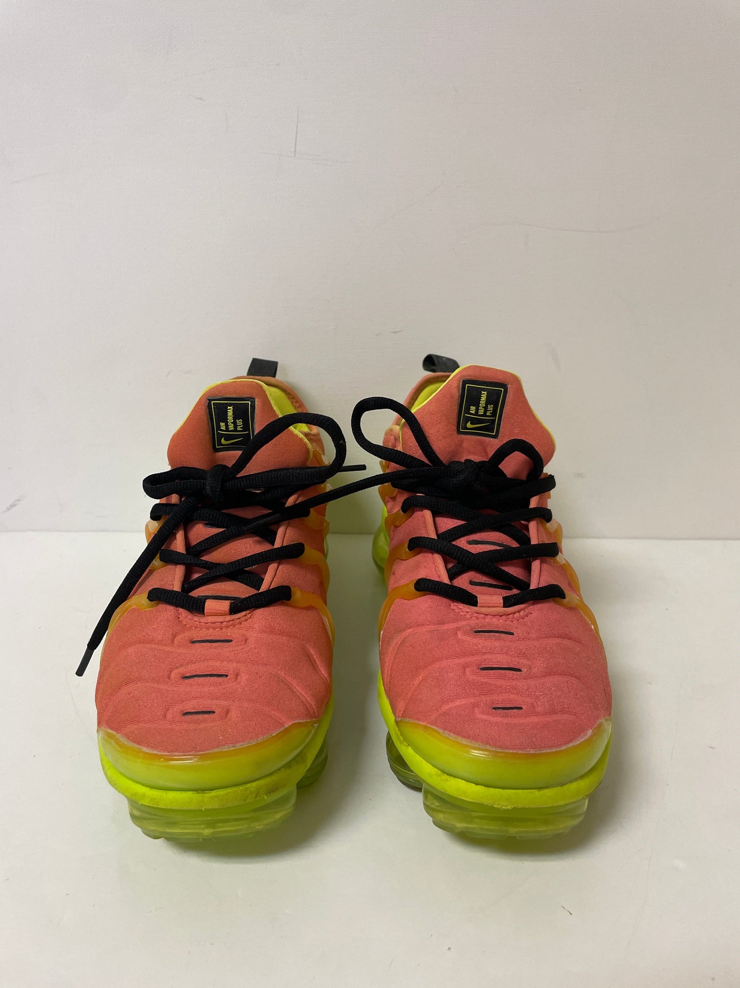 Shoes Athletic By Nike In Peach, Size: 8.5