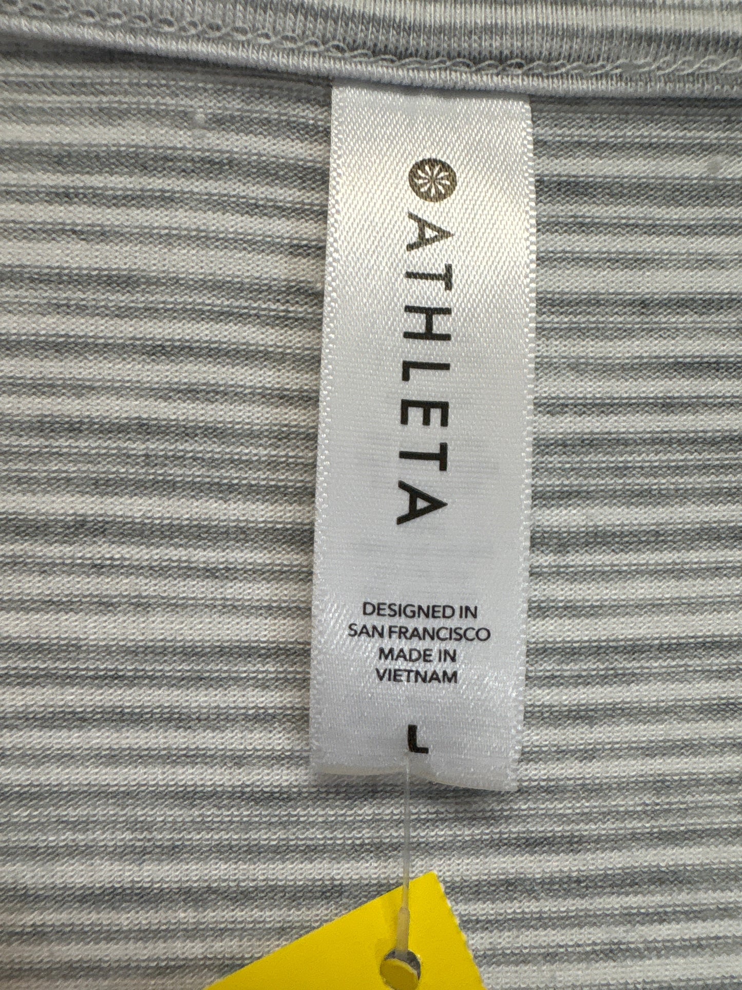 Athletic Top Short Sleeve By Athleta In Grey, Size: L