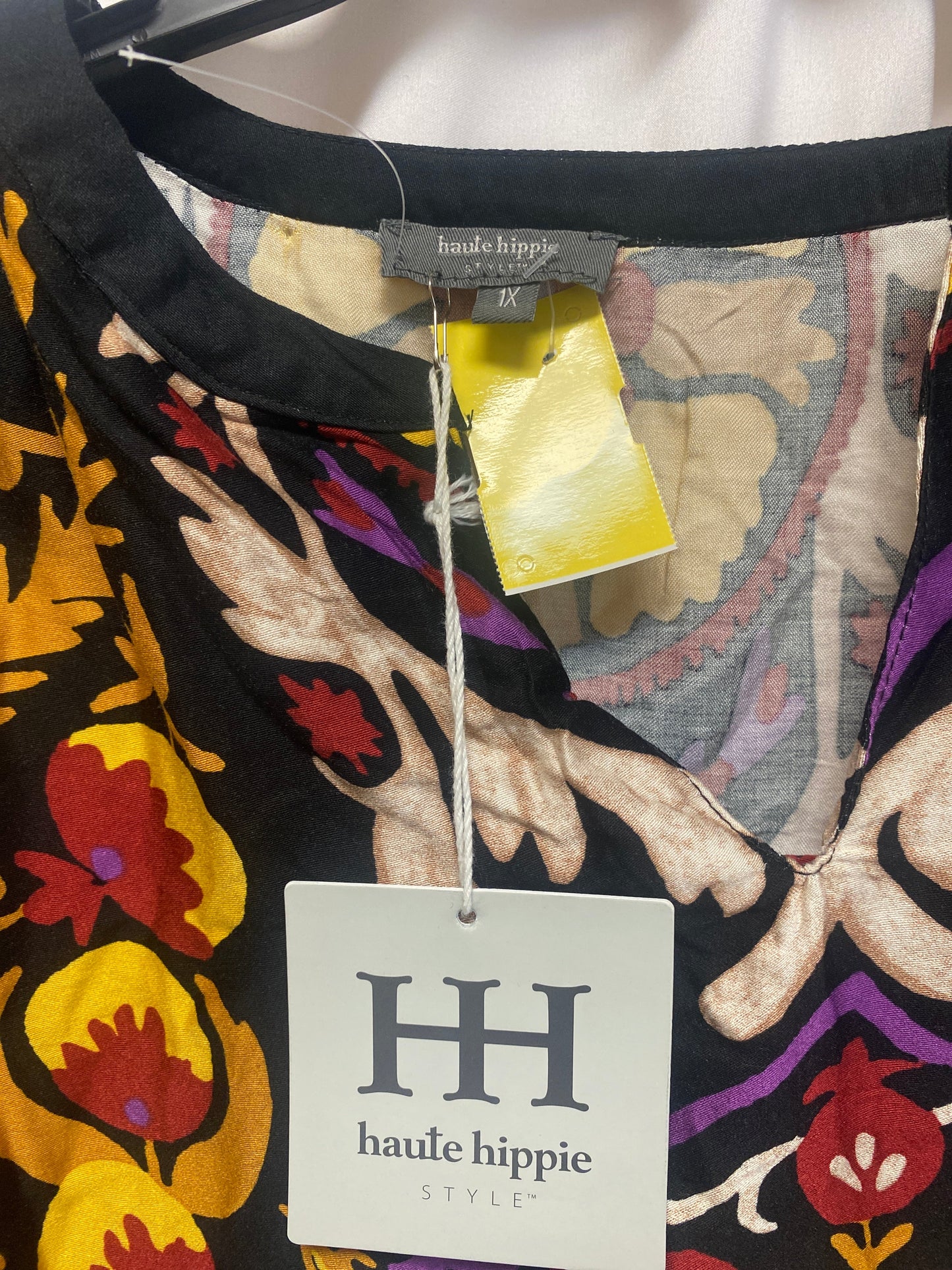 Top Long Sleeve By Haute Hippie In Yellow, Size: 1x