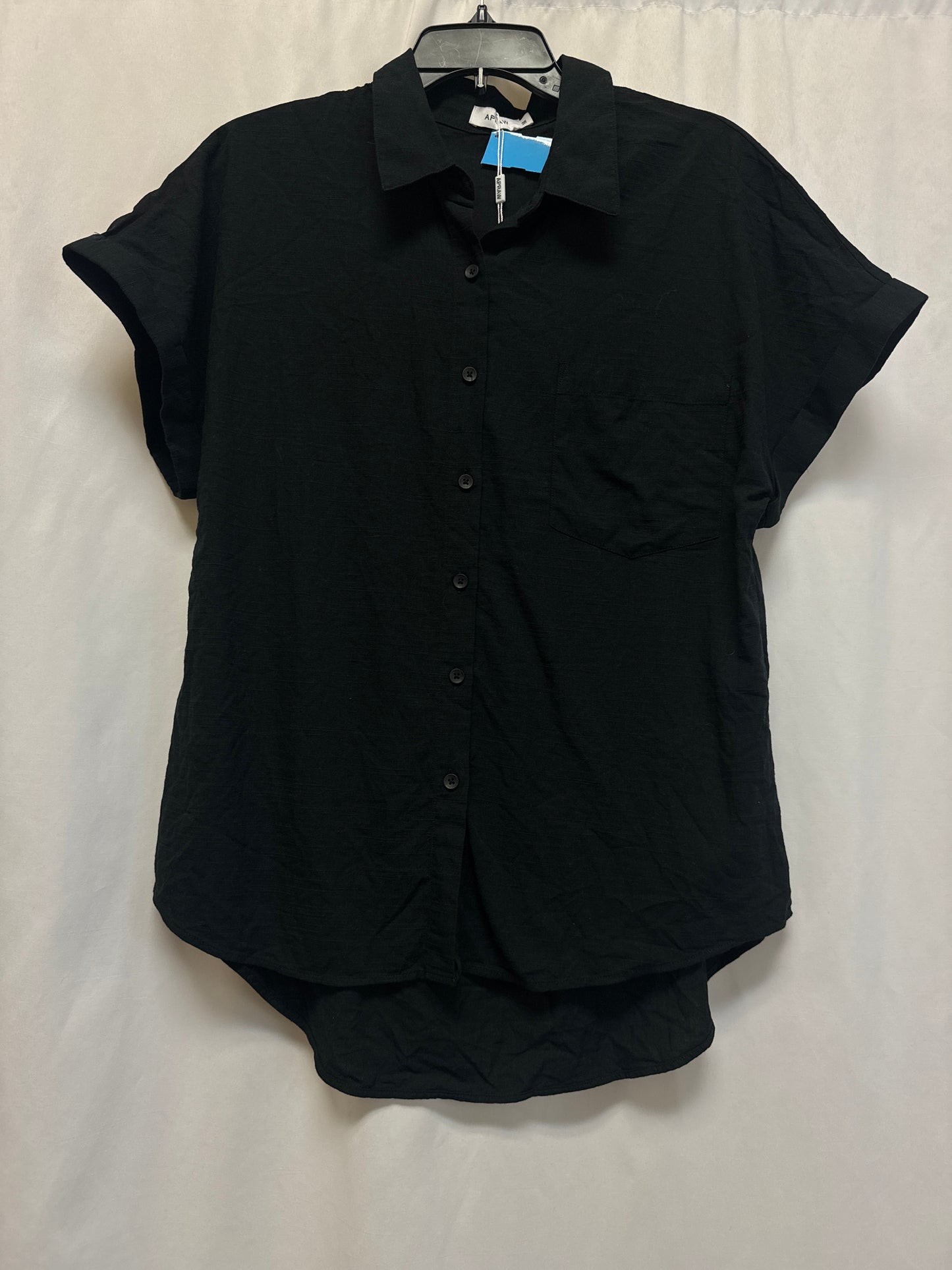 Top Short Sleeve By Clothes Mentor In Black, Size: M