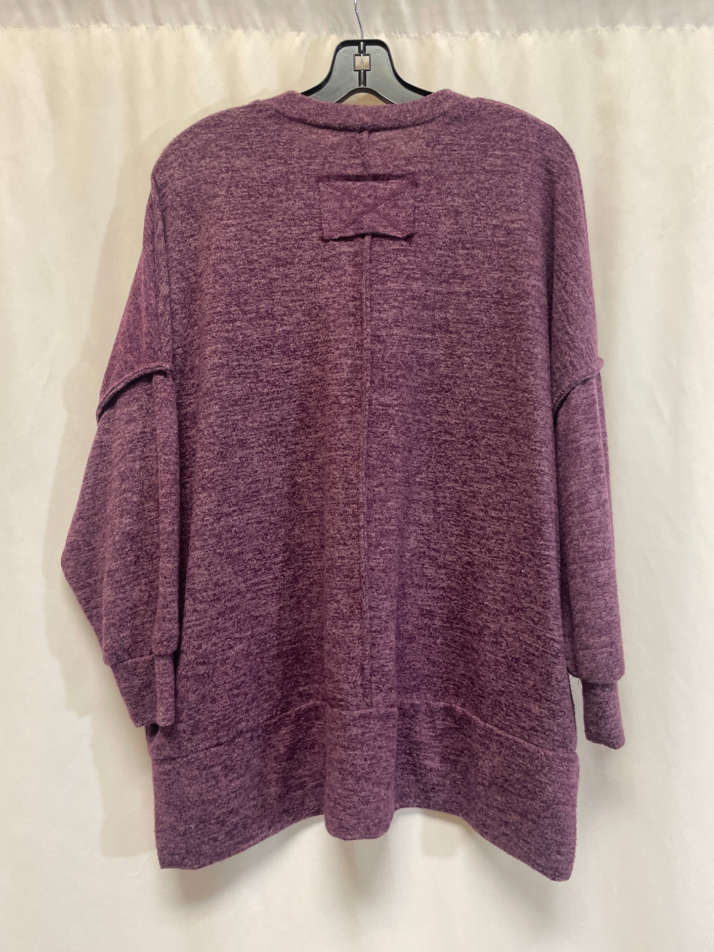 Top Long Sleeve By Zenana Outfitters In Purple, Size: L