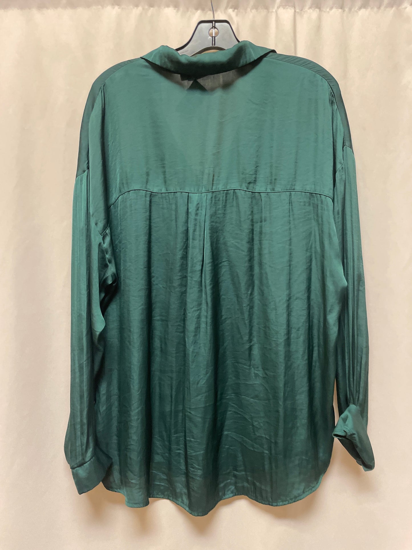 Top Long Sleeve By Lush In Green, Size: Xl