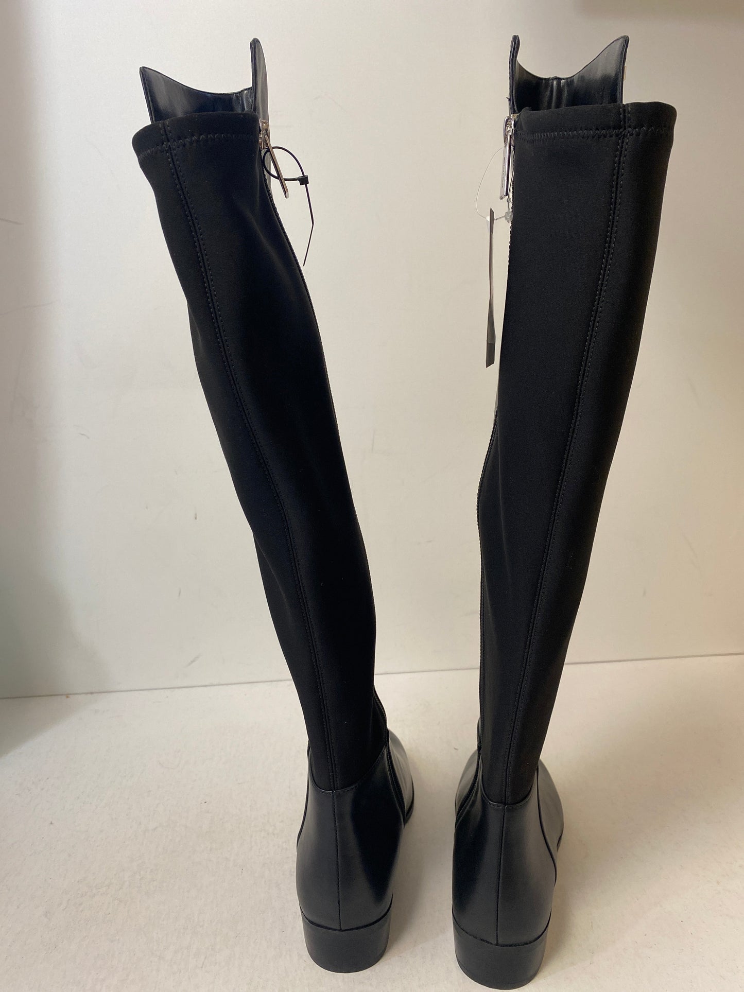 Boots Knee Flats By Michael Kors In Black, Size: 5.5