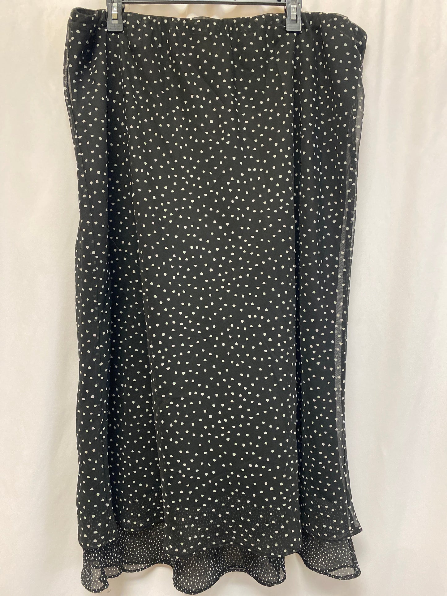 Skirt Maxi By Cato In Black & White, Size: 22