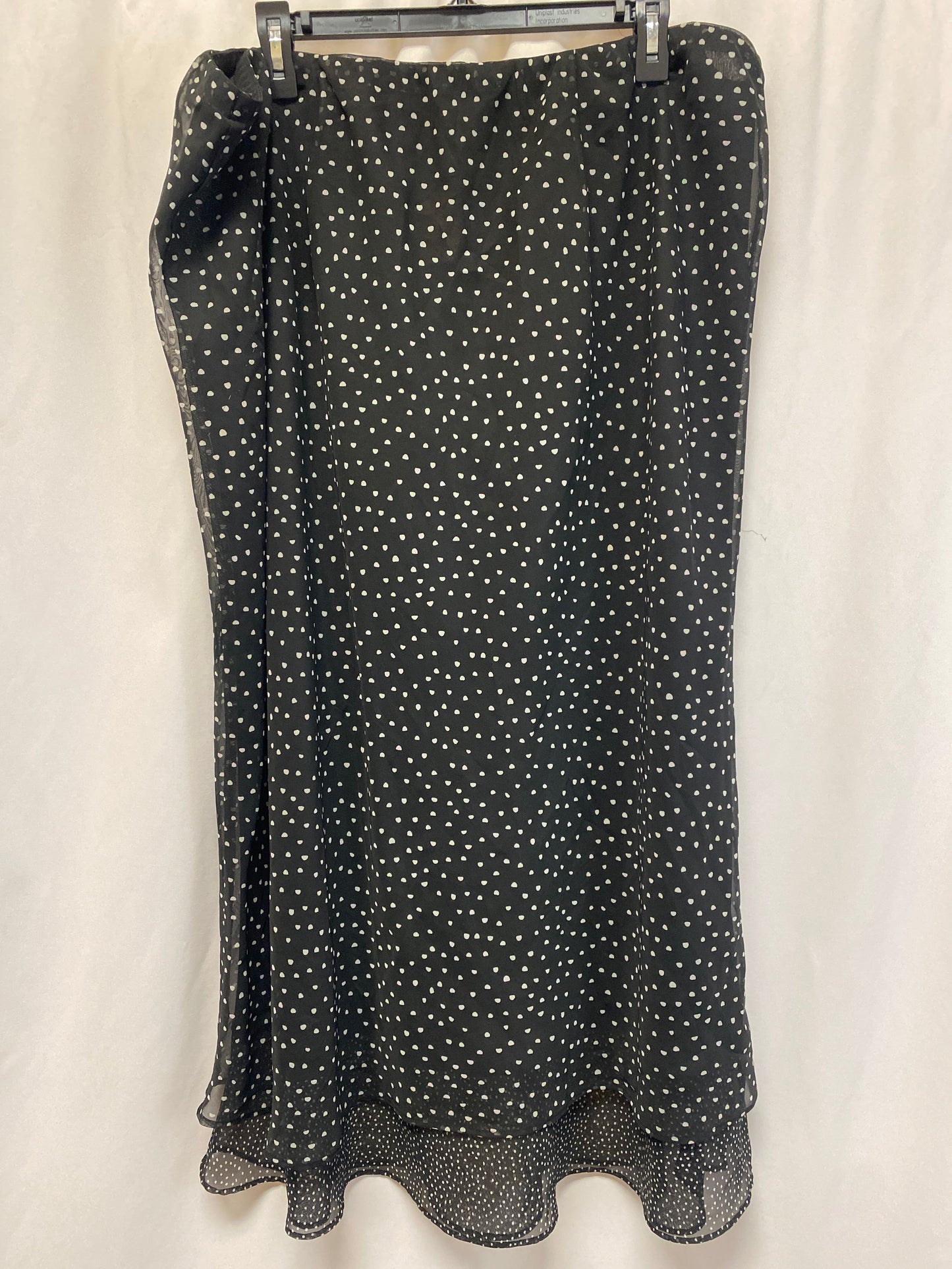 Skirt Maxi By Cato In Black & White, Size: 22