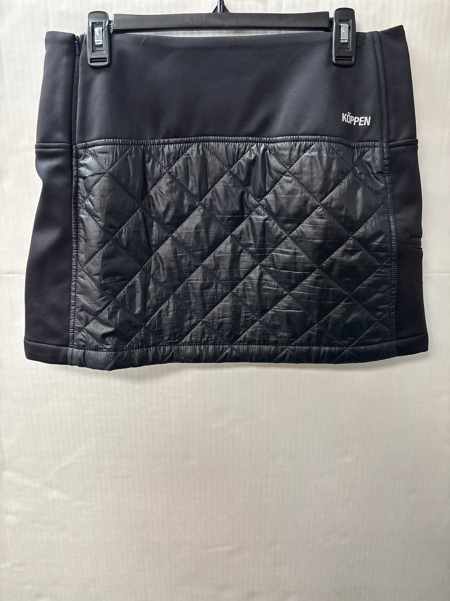 Skirt Mini & Short By Clothes Mentor In Black, Size: 6