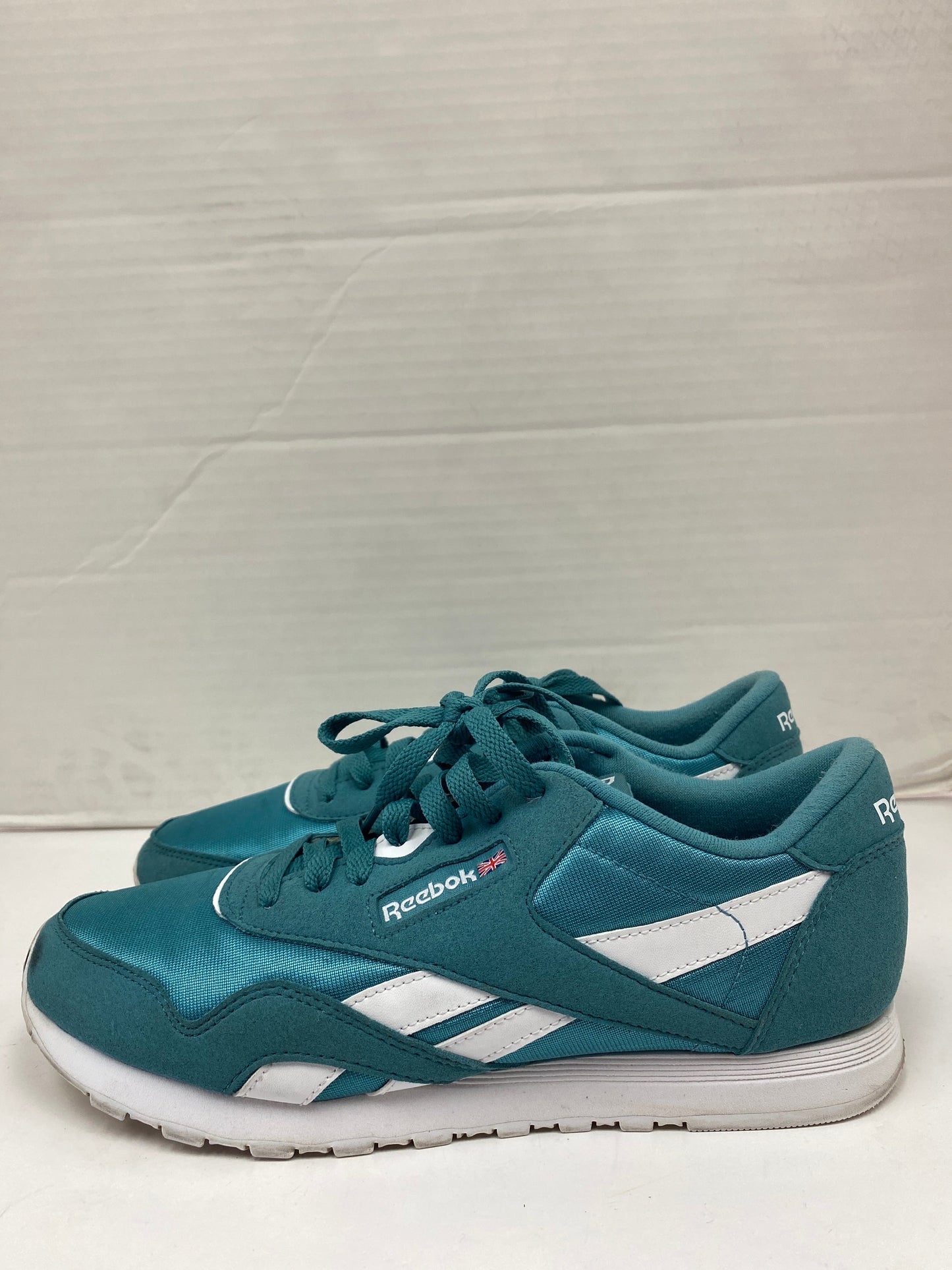 Shoes Athletic By Reebok In Teal, Size: 9