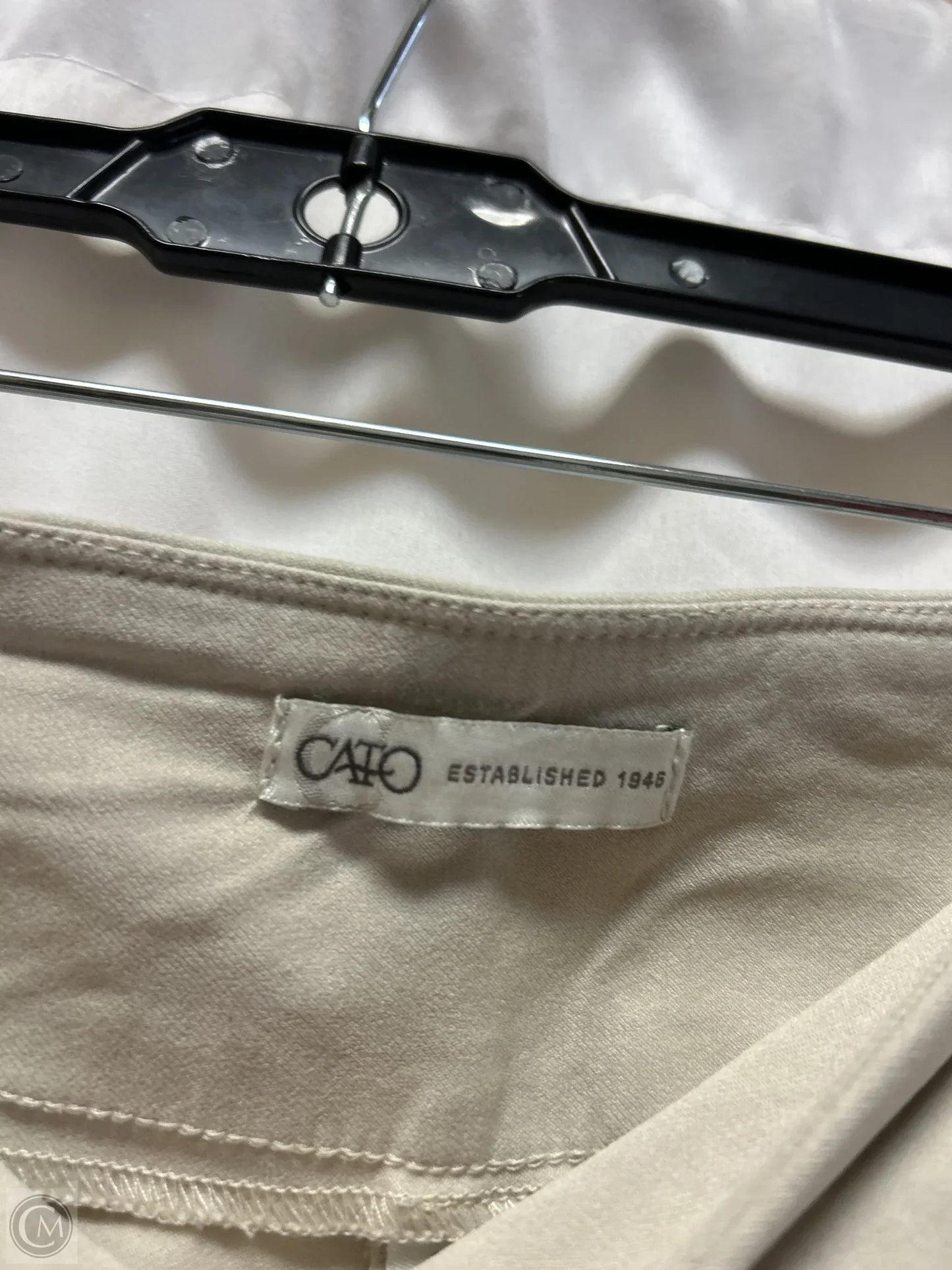 Capris By Cato In Tan, Size: 3x