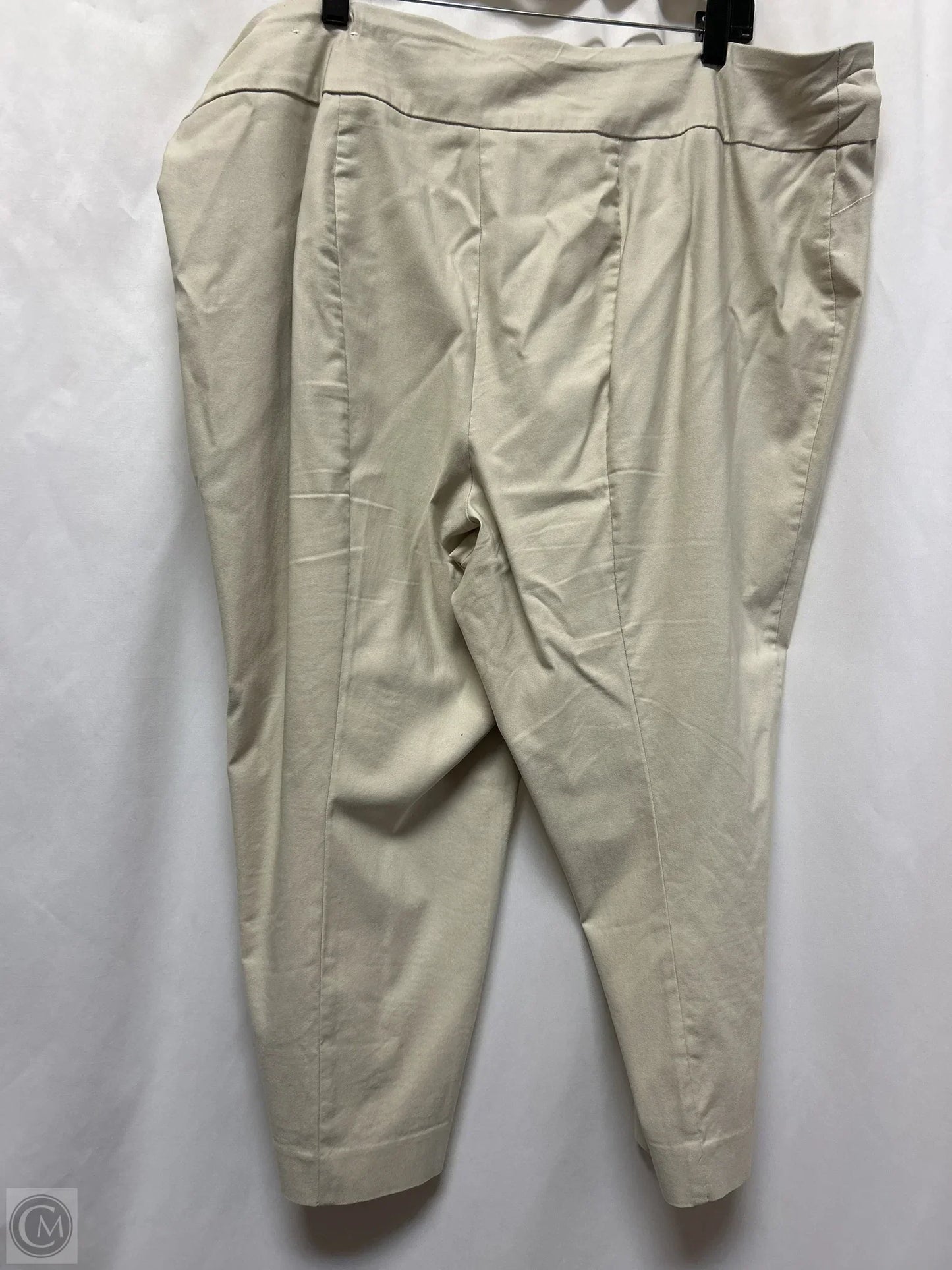 Capris By Cato In Tan, Size: 3x