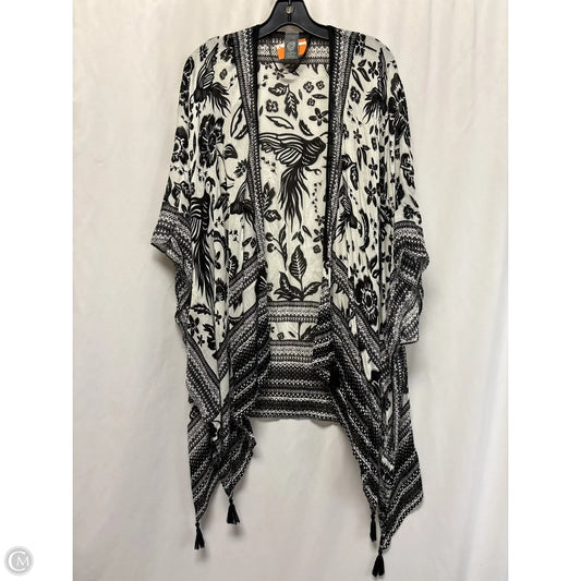 Swimwear Cover-up By Vince Camuto In Black & White, Size: Osfm