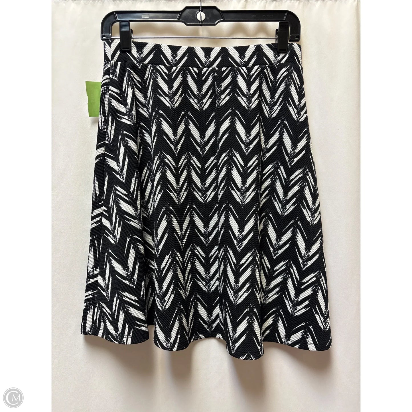 Skirt Midi By Joe B In Black & White, Size: M