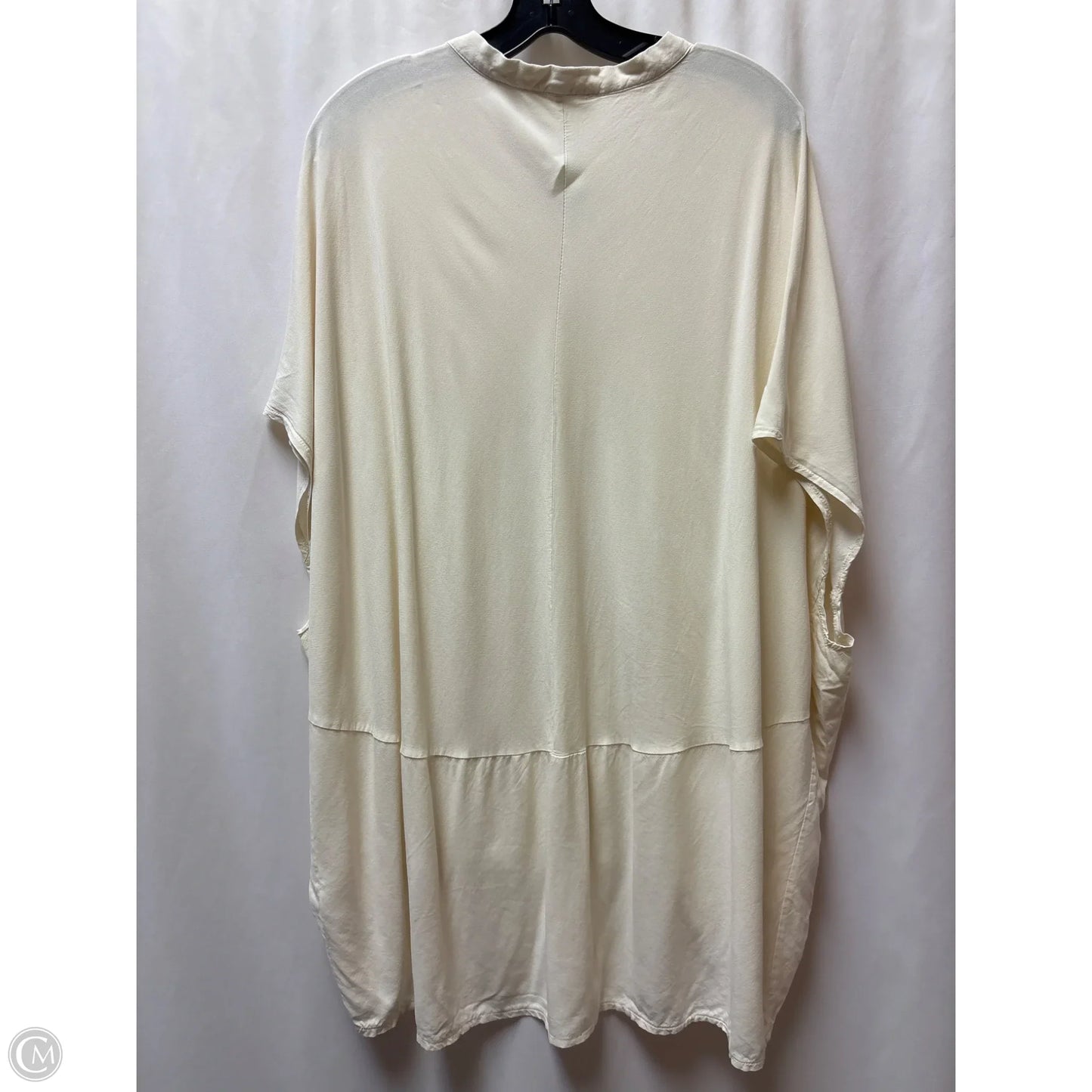 Top Short Sleeve By Easel In Cream, Size: L
