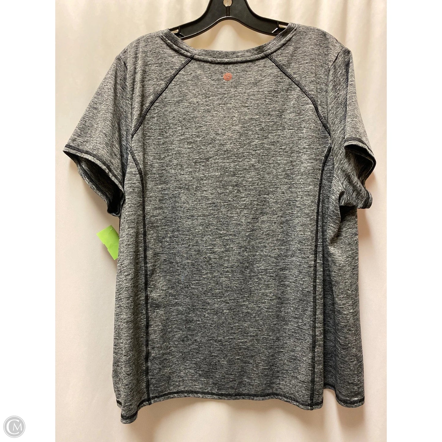 Athletic Top Short Sleeve By Livi Active In Grey, Size: 1x
