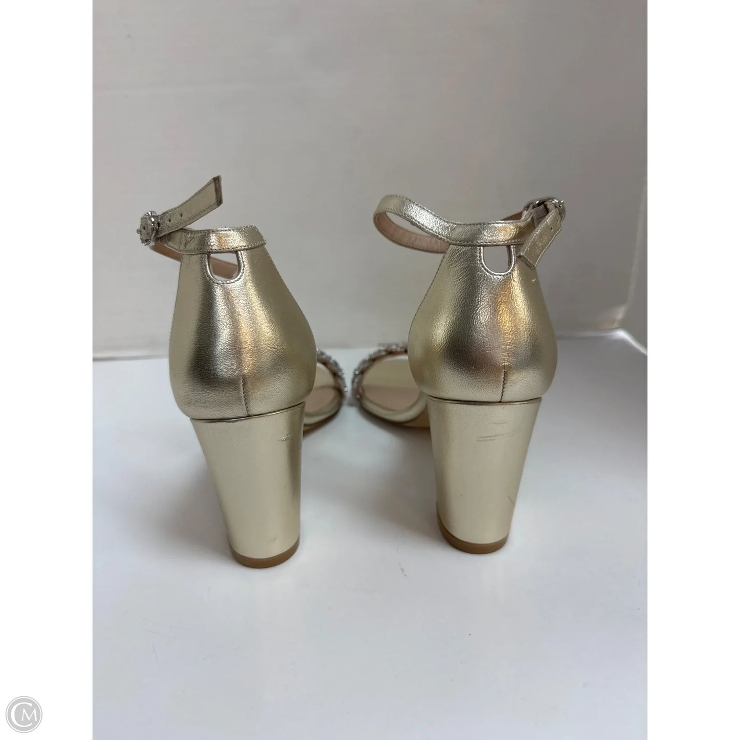 Shoes Designer By Stuart Weitzman In Gold, Size: 8.5