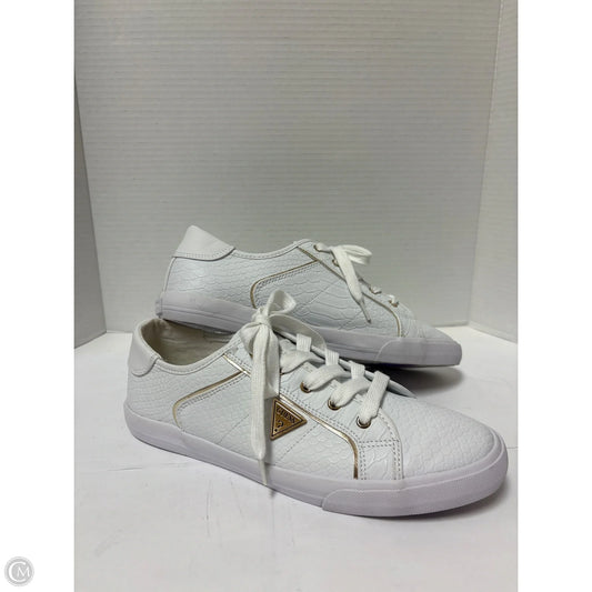 Shoes Sneakers By Guess In White, Size: 10