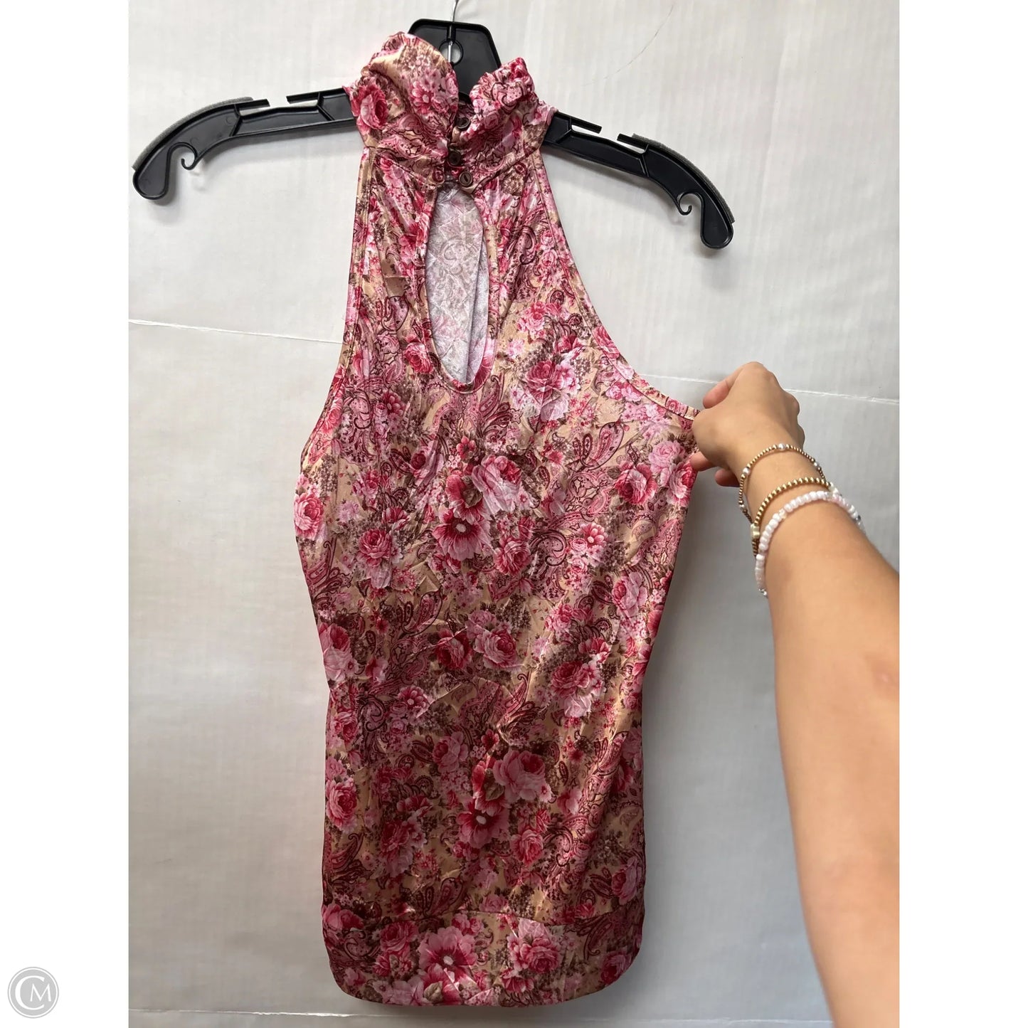 Top Sleeveless By Cocomo In Pink, Size: S