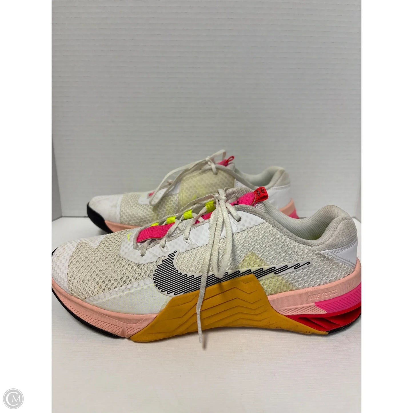 Shoes Athletic By Nike In White, Size: 9.5