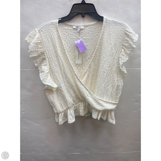 Top Short Sleeve By Francesca's In Cream, Size: M
