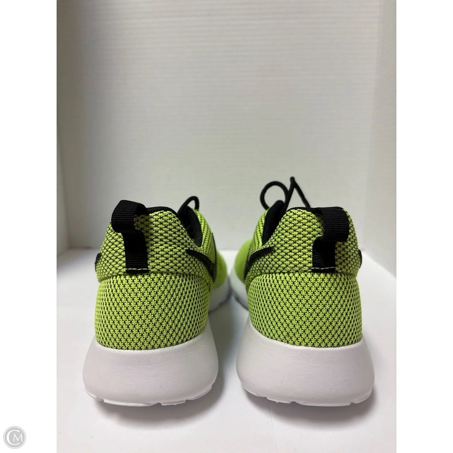 Shoes Athletic By Nike In Yellow, Size: 9.5
