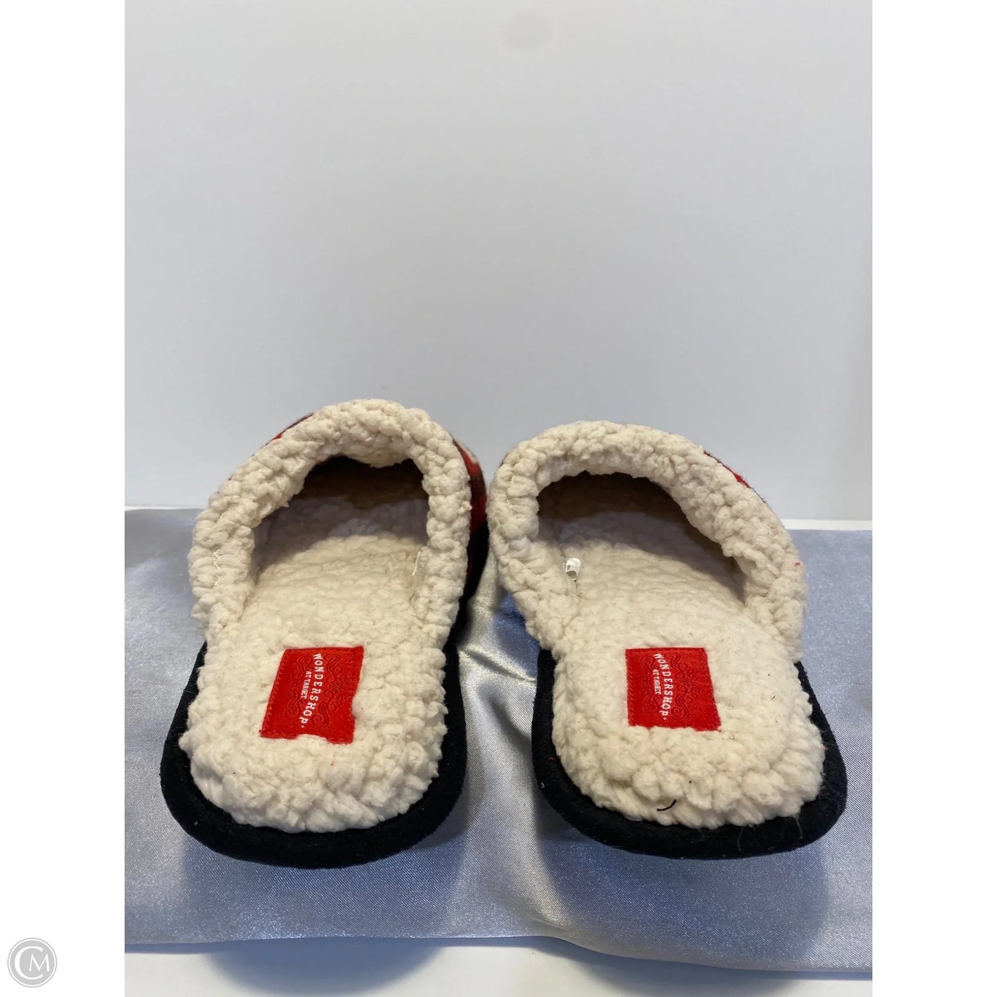 Slippers By Clothes Mentor In Red