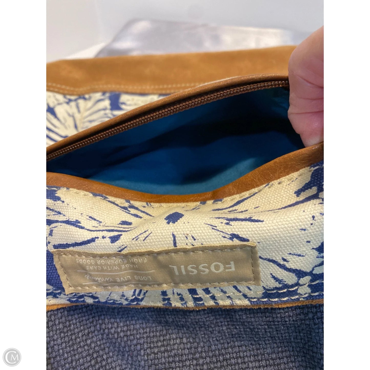 Handbag By Fossil, Size: Large