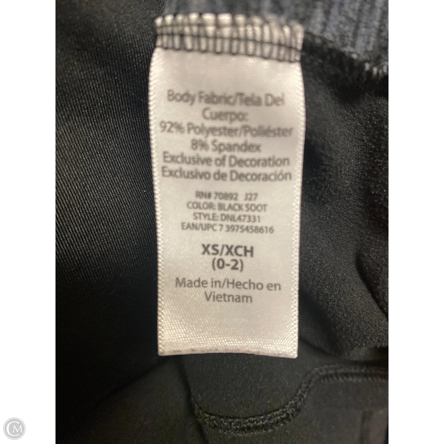 Athletic Top Long Sleeve Collar By Danskin In Black, Size: Xs