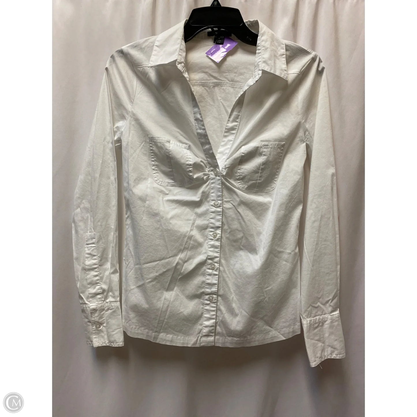Top Long Sleeve By Clothes Mentor In White, Size: M