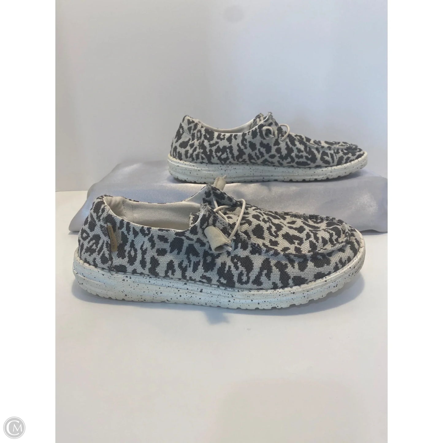 Shoes Flats By Hey Dude In Animal Print, Size: 9