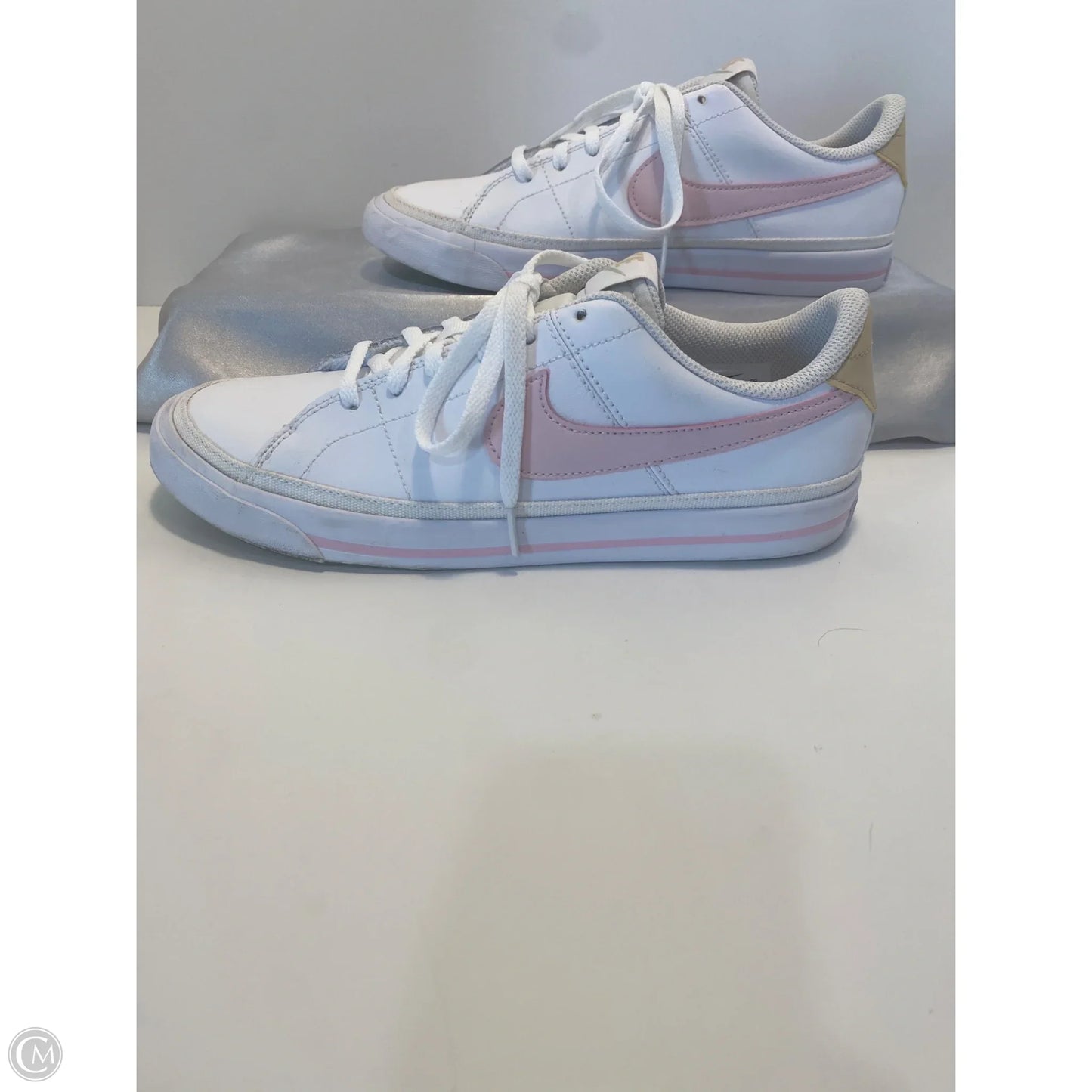 Shoes Sneakers By Nike In Pink, Size: 9.5